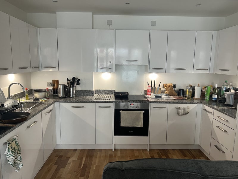 Flat Godfrey Place in Greater London