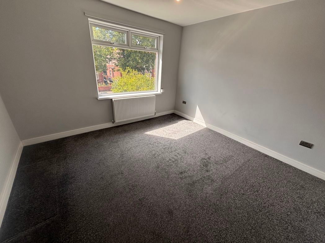 Flat Granville Road in Newcastle upon Tyne