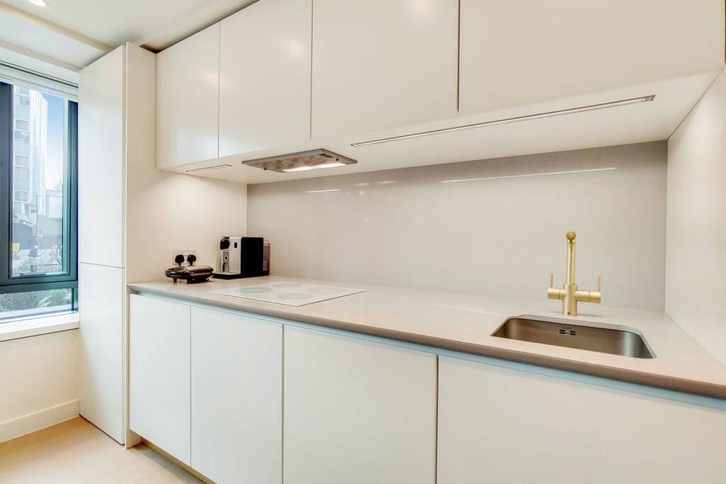 Flat Fann Street in London
