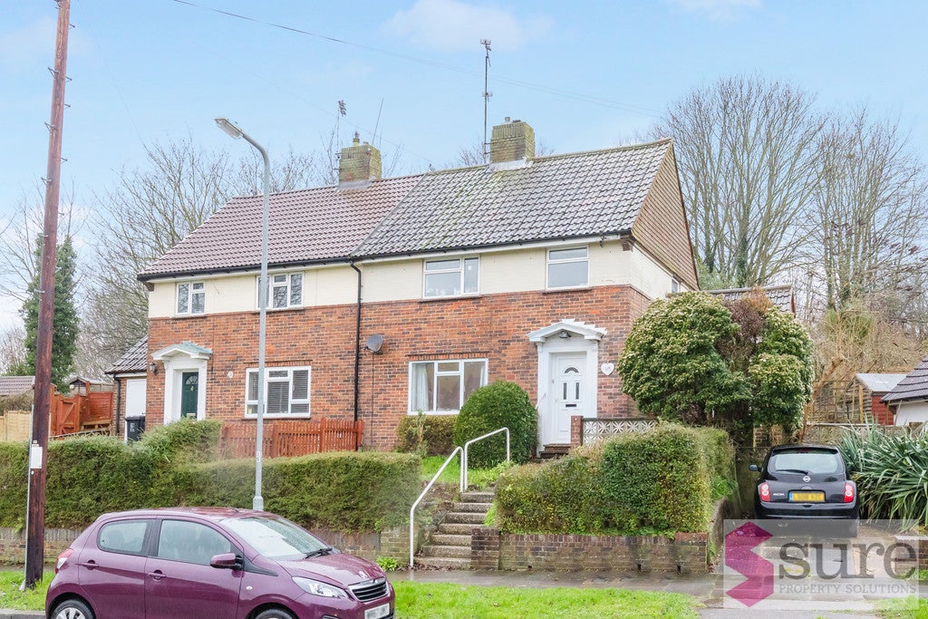 Room Heath Hill Avenue in Brighton