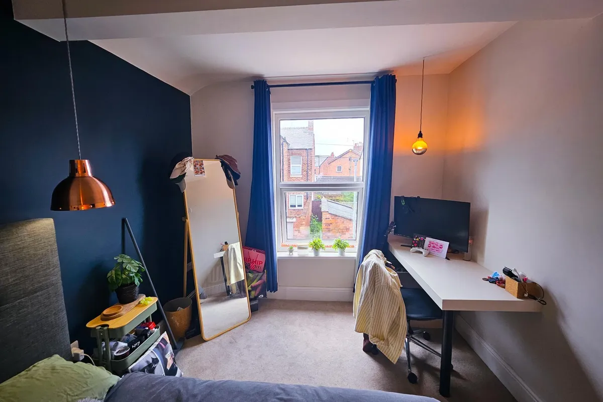 Room Cheyney Road in Chester