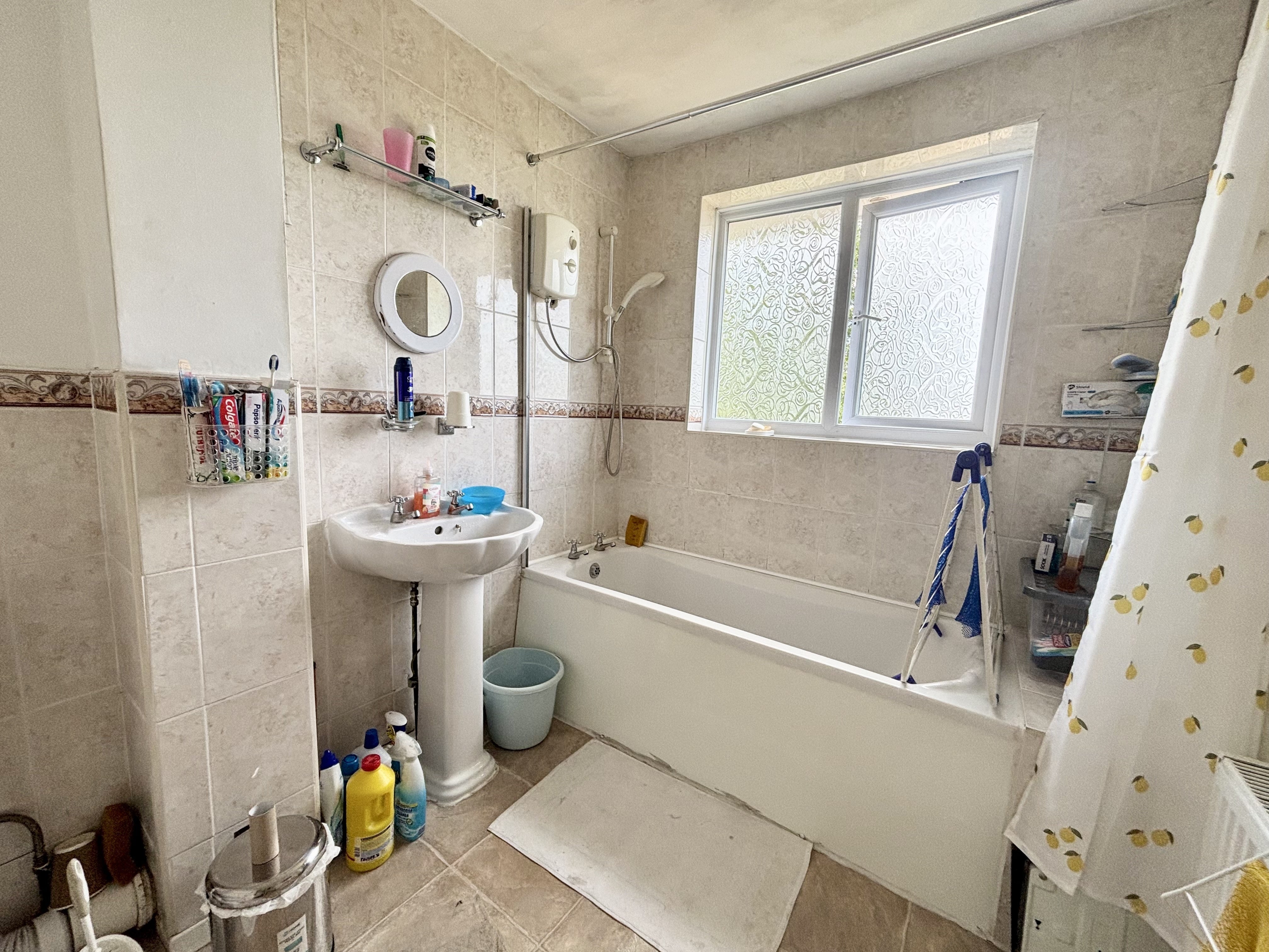 Room Heathside Drive in Birmingham