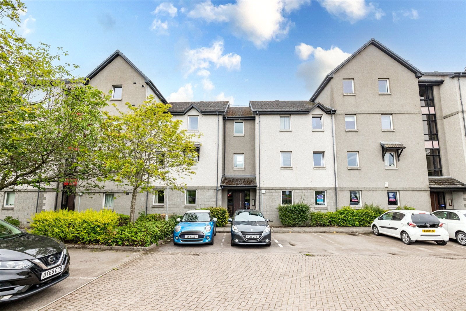 Flat Picktillum Place in Aberdeen City