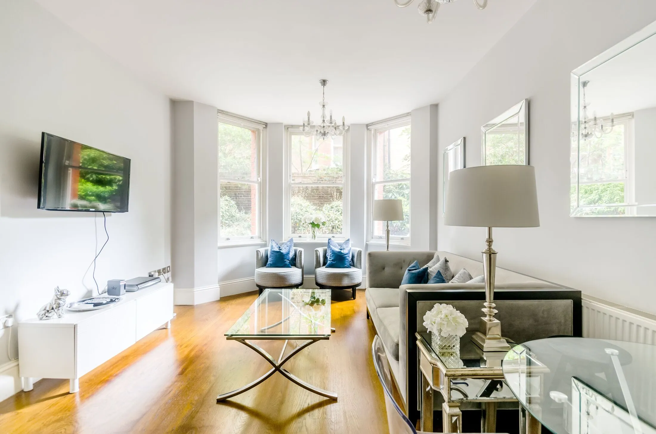 Flat Nevern Square in Greater London