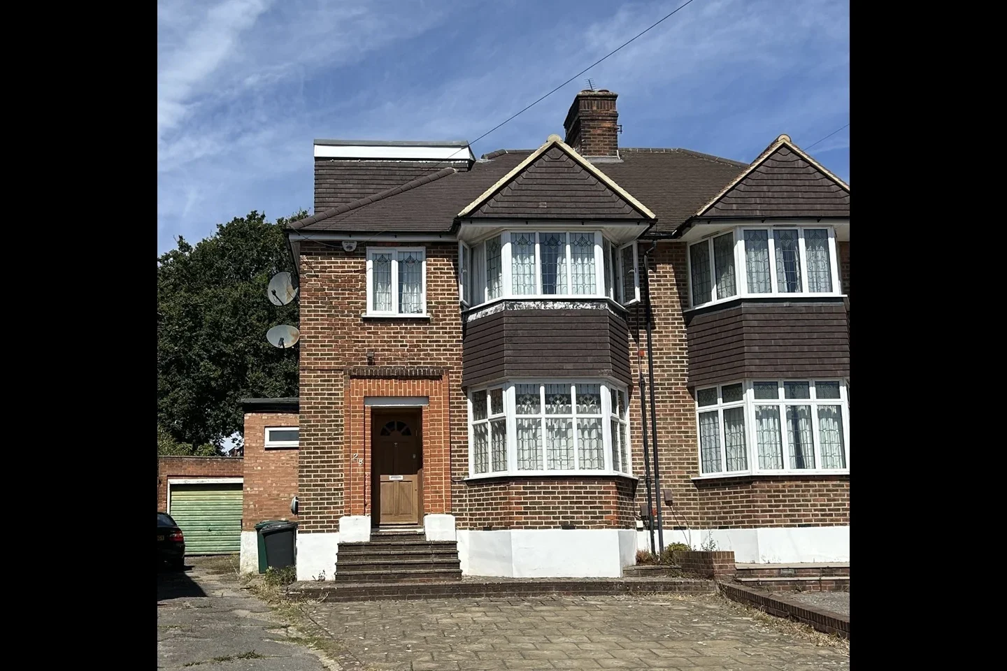 House Linkside in Greater London