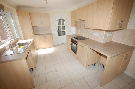 House Londesborough Way in North Kesteven