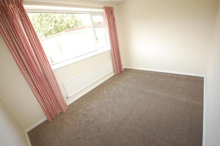 House Londesborough Way in North Kesteven