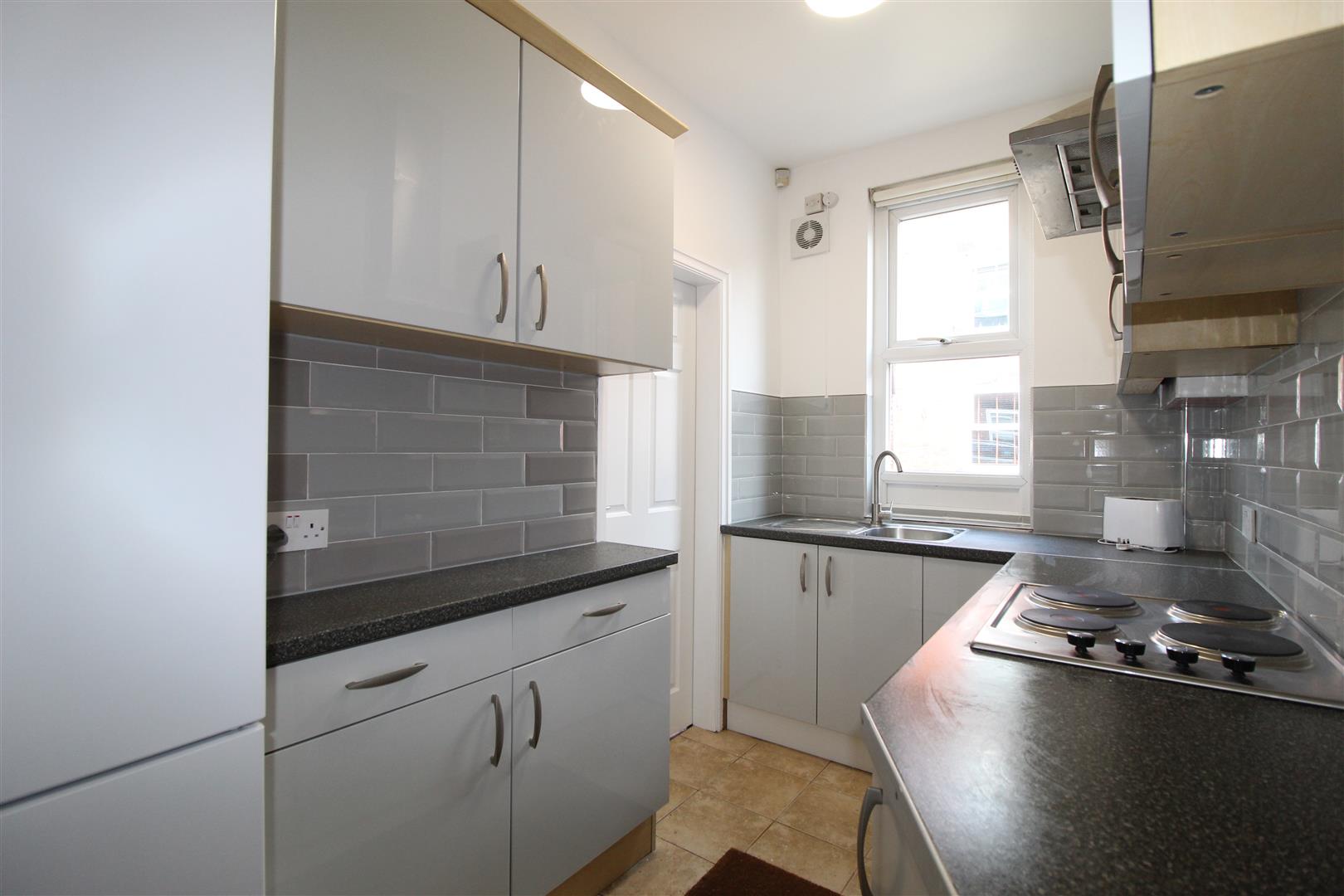 Room Vicarage Place in Leeds