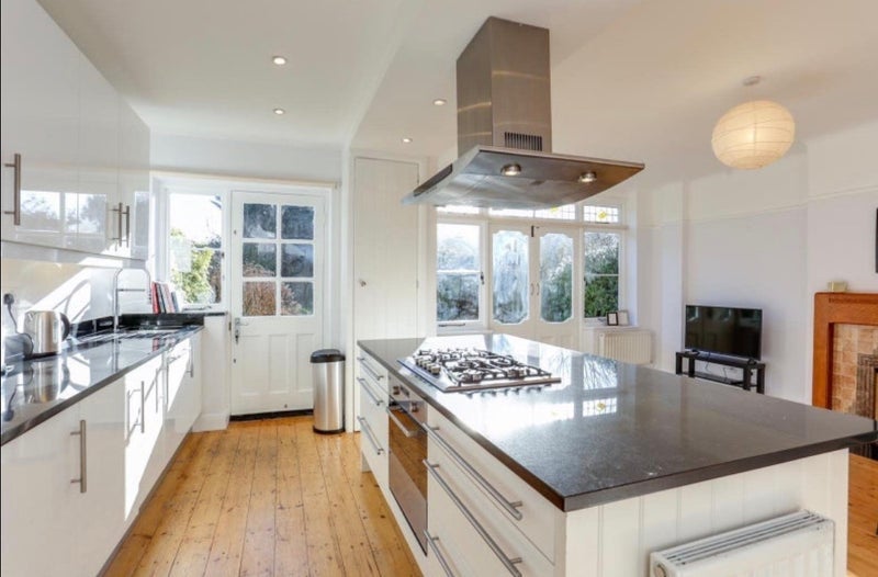 Room Brunswick Road in Greater London