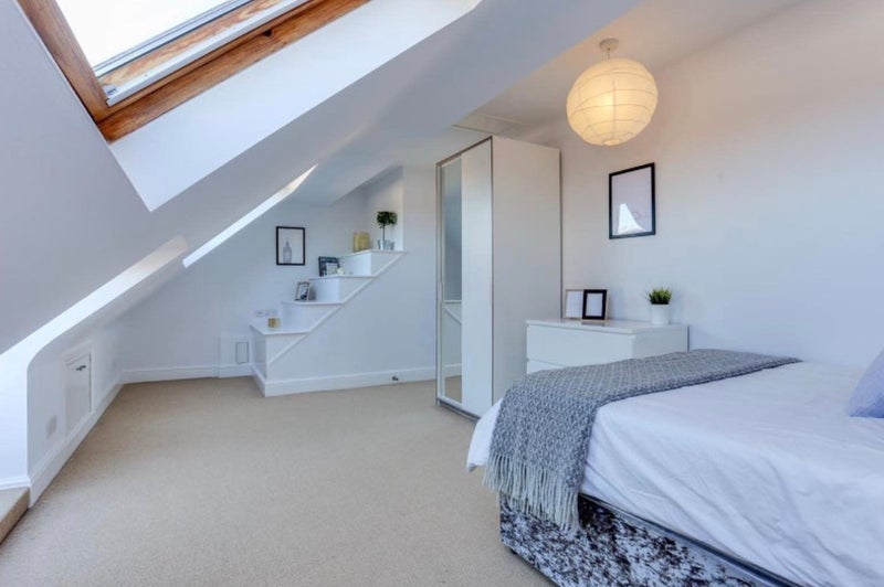 Room Brunswick Road in Greater London