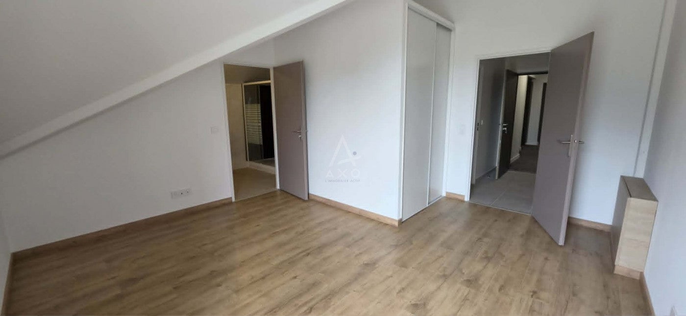 Appartement Place de la Mairie à Gilly-sur-Isère
