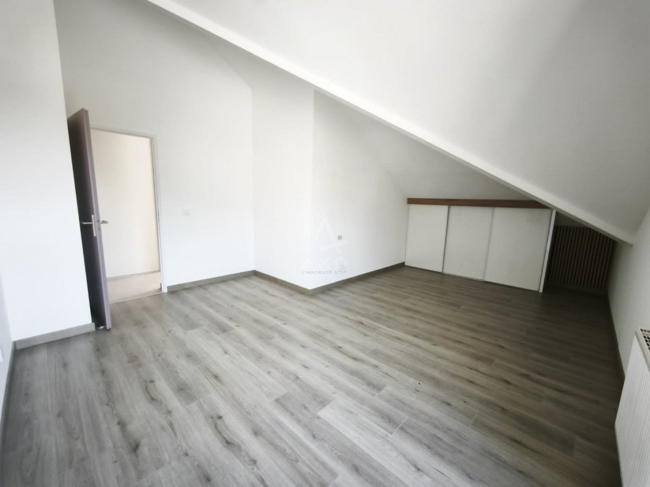 Appartement Place de la Mairie à Gilly-sur-Isère