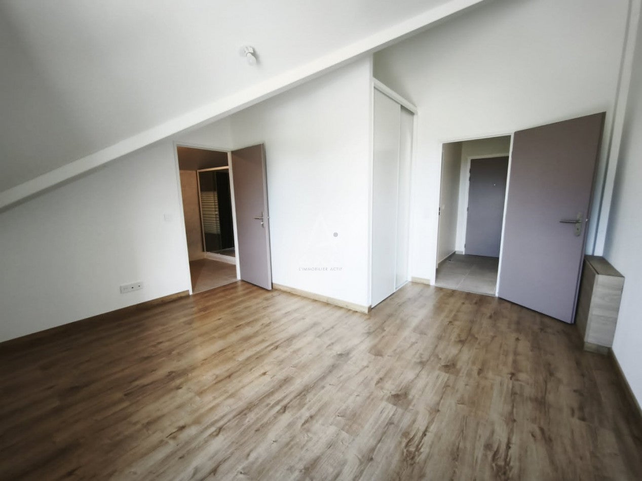 Appartement Place de la Mairie à Gilly-sur-Isère