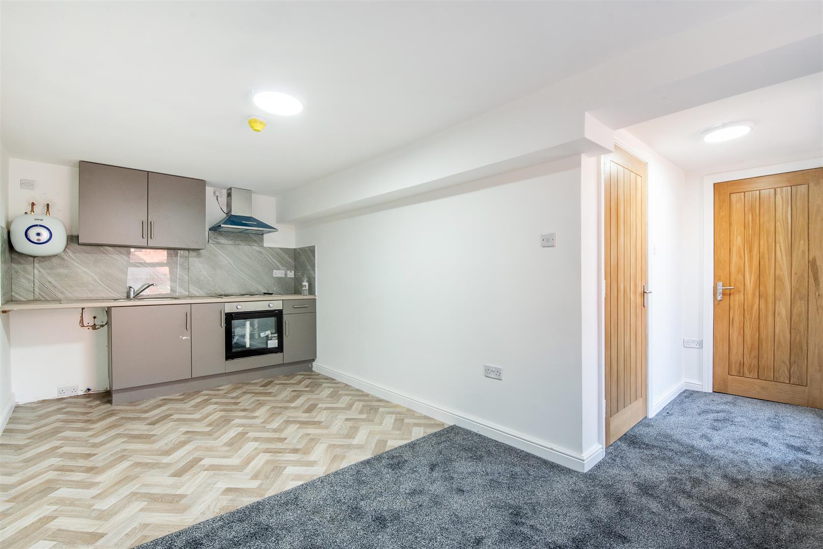 Flat Fleet Street in Preston