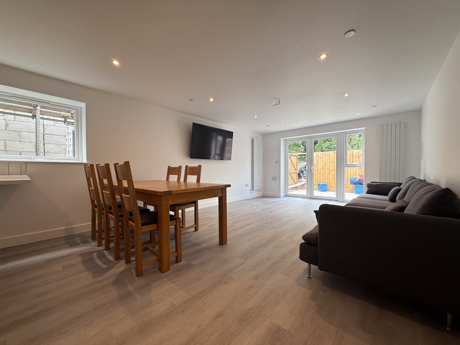 Room Wyeverne Road in Cardiff