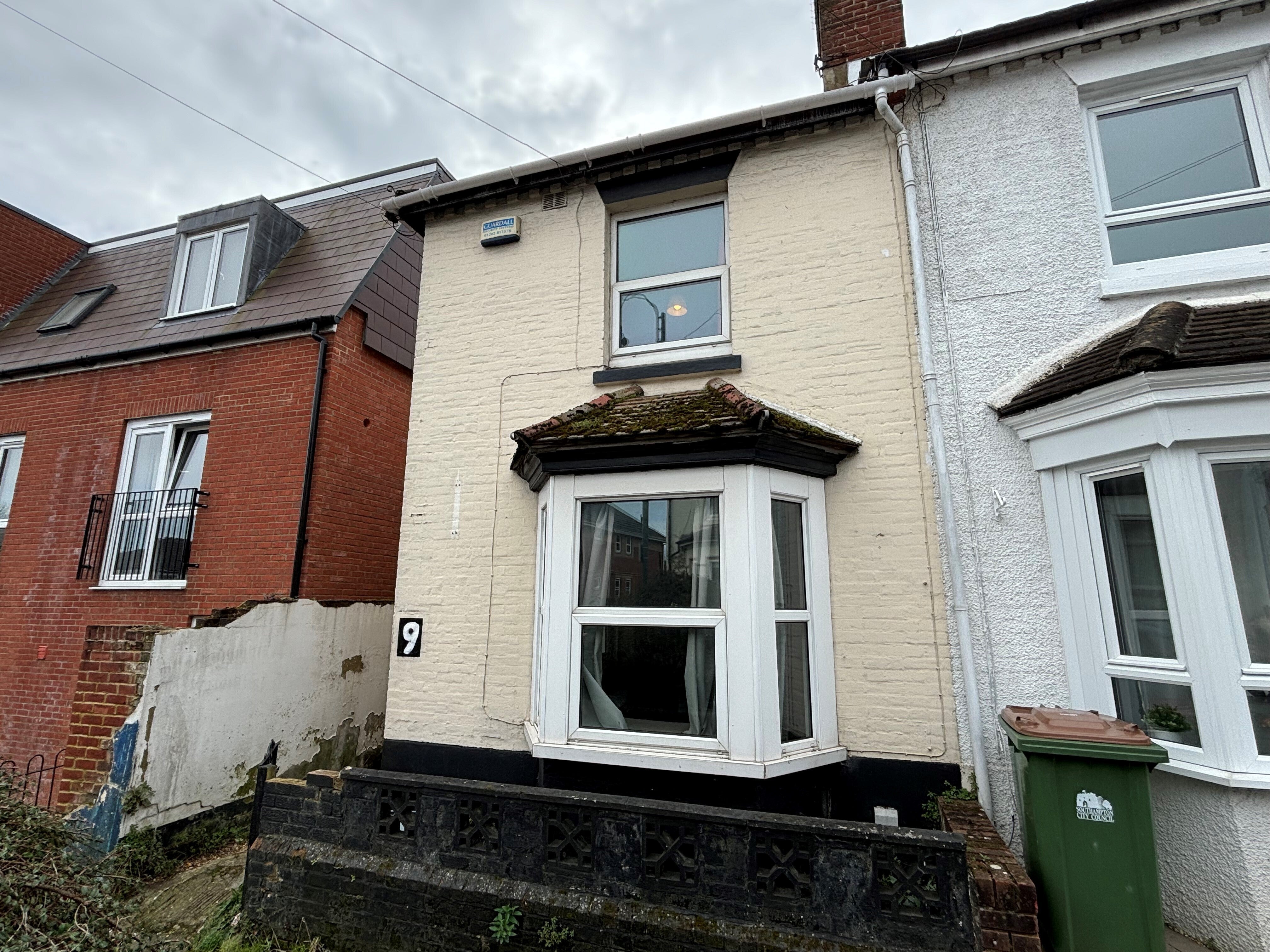 Flat Ancasta Road in Southampton