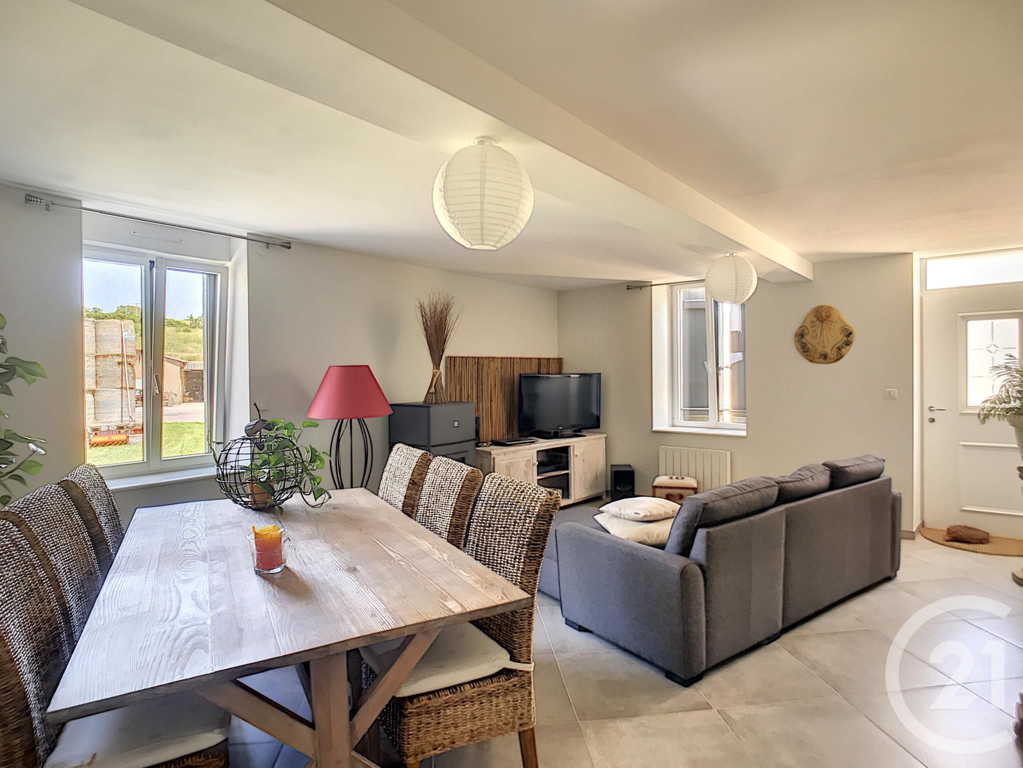 House Rue du Château in Saint-Genès-du-Retz