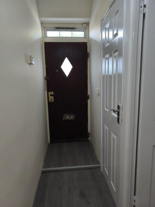 Room Rockingham Street in Greater London