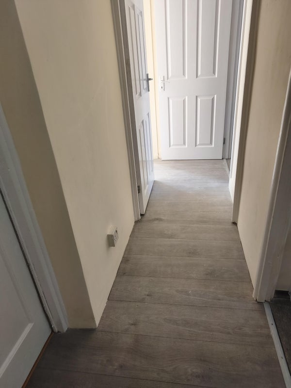 Room Rockingham Street in Greater London