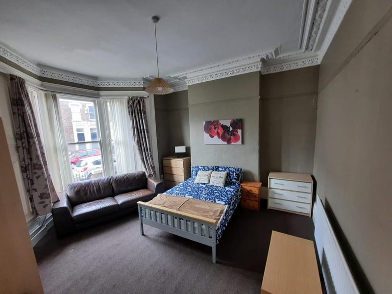 Room Azalea Terrace North in Sunderland