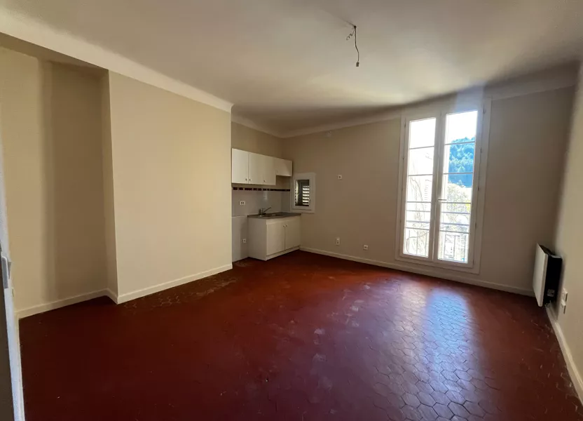 Room Chemin du Vallon in Riez