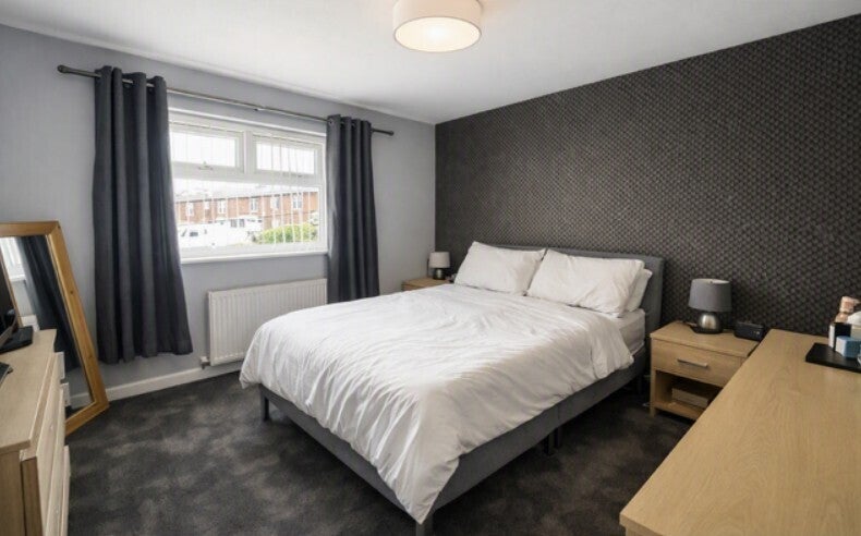 House Crown Avenue in Widnes