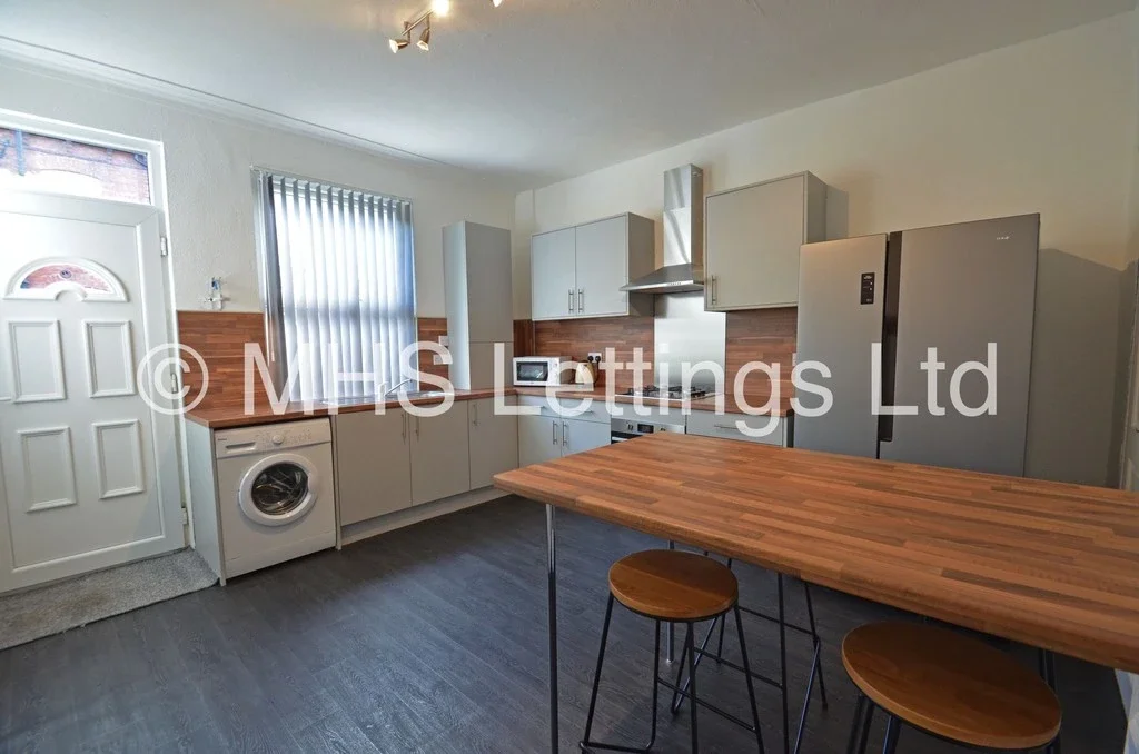 House Back Hessle Terrace in Leeds
