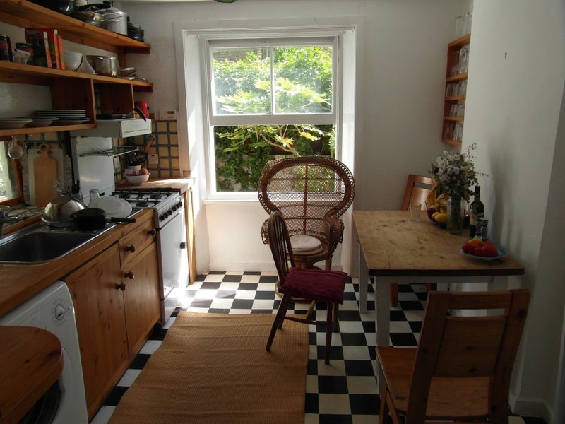 Room Colville Houses in Greater London