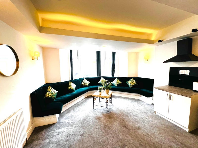 Room Charnley Road in Blackpool