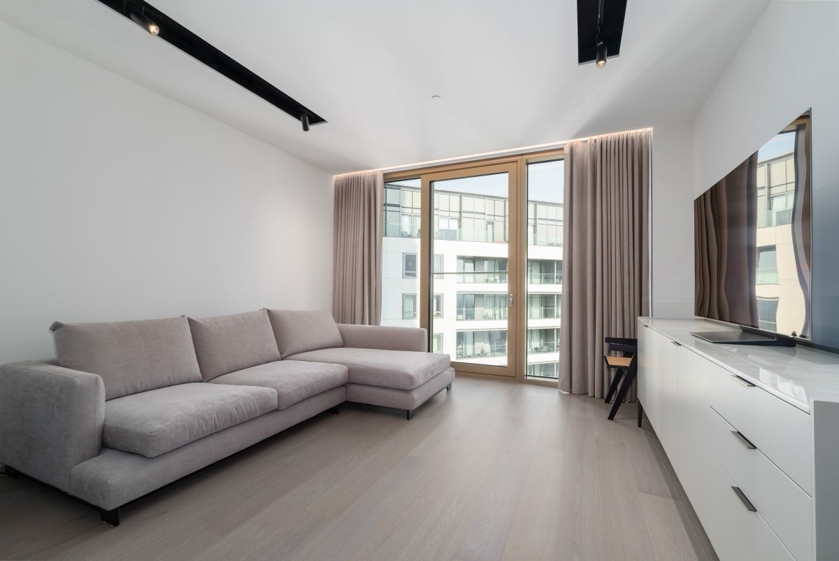 Flat Park Drive in Greater London