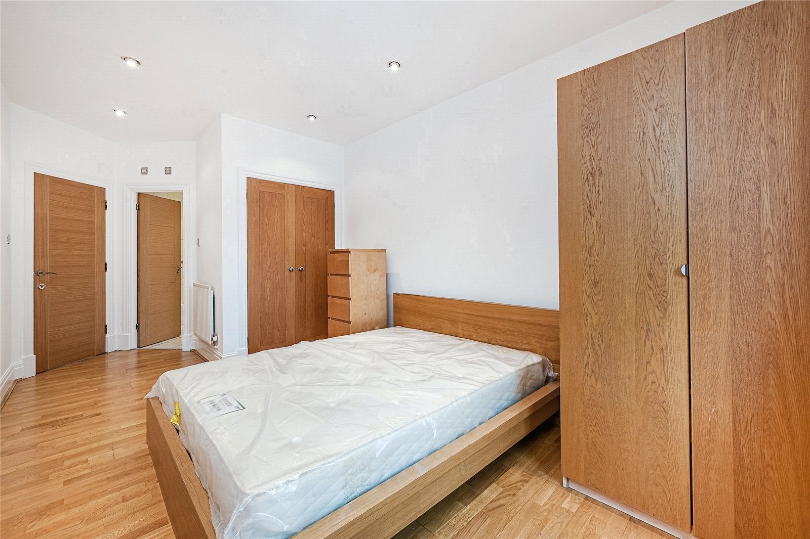 Flat West Cromwell Road in Greater London