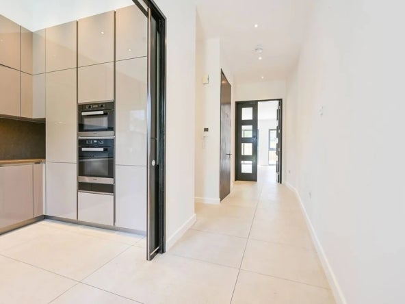 House Gunnersbury Mews in Greater London