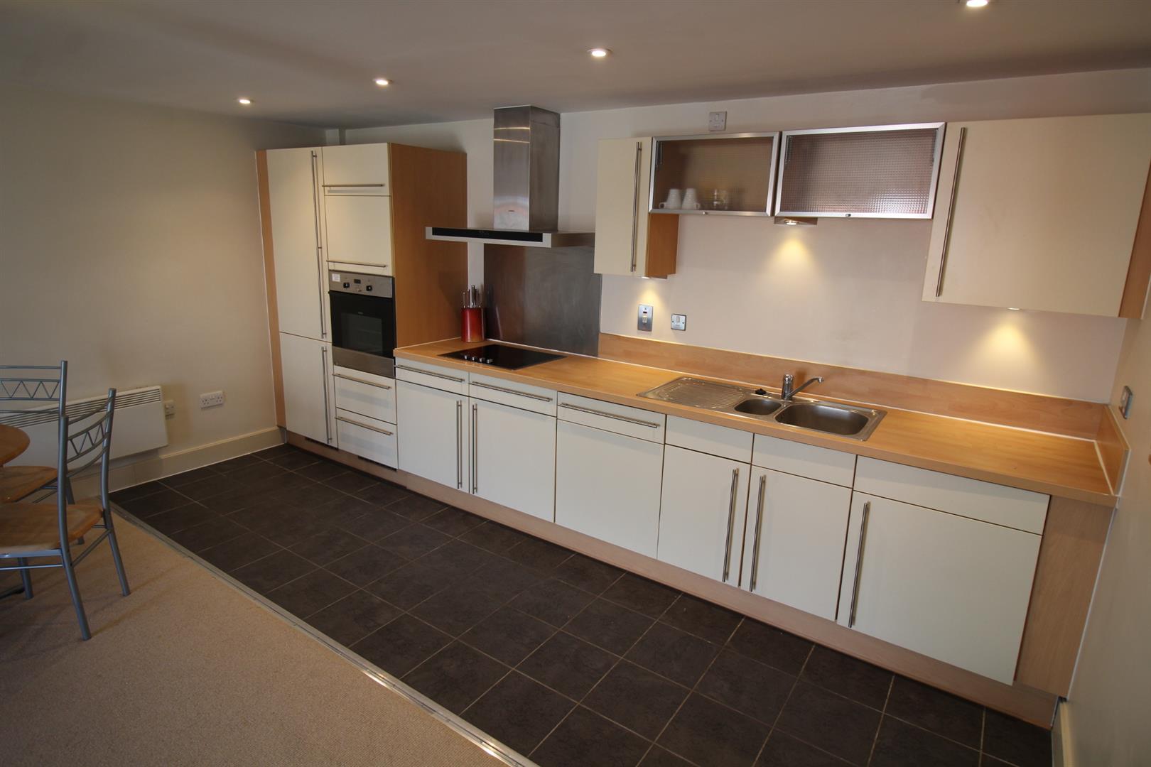 Flat Jupiter Court in Portsmouth