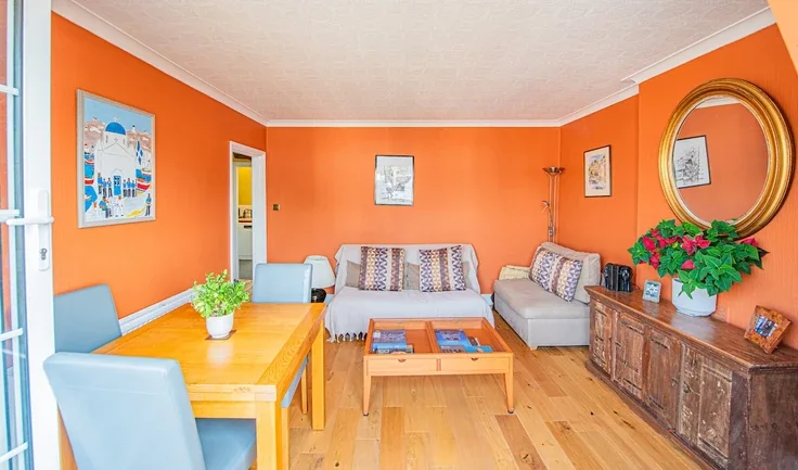 Flat Gunterstone Road in Greater London
