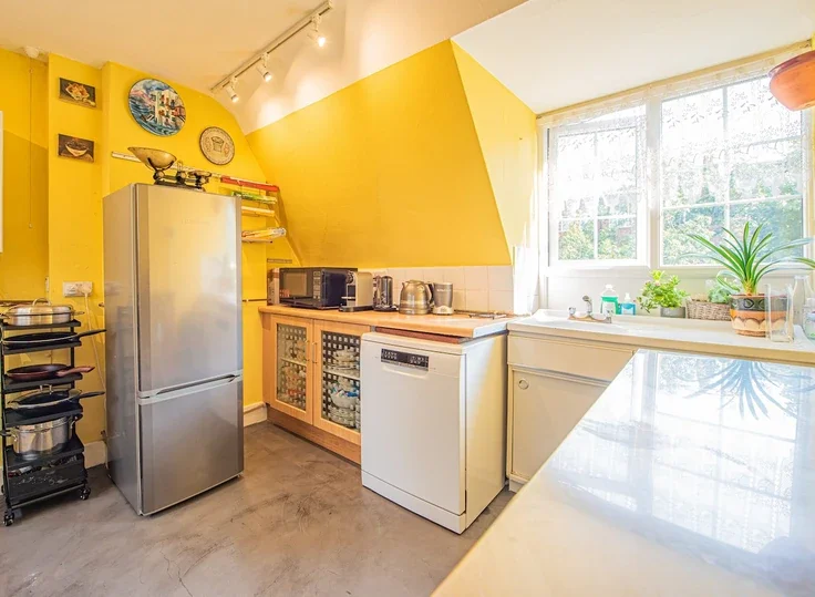 Flat Gunterstone Road in Greater London