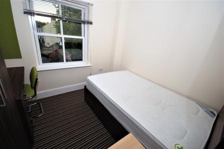 Room George Street in Royal Leamington Spa