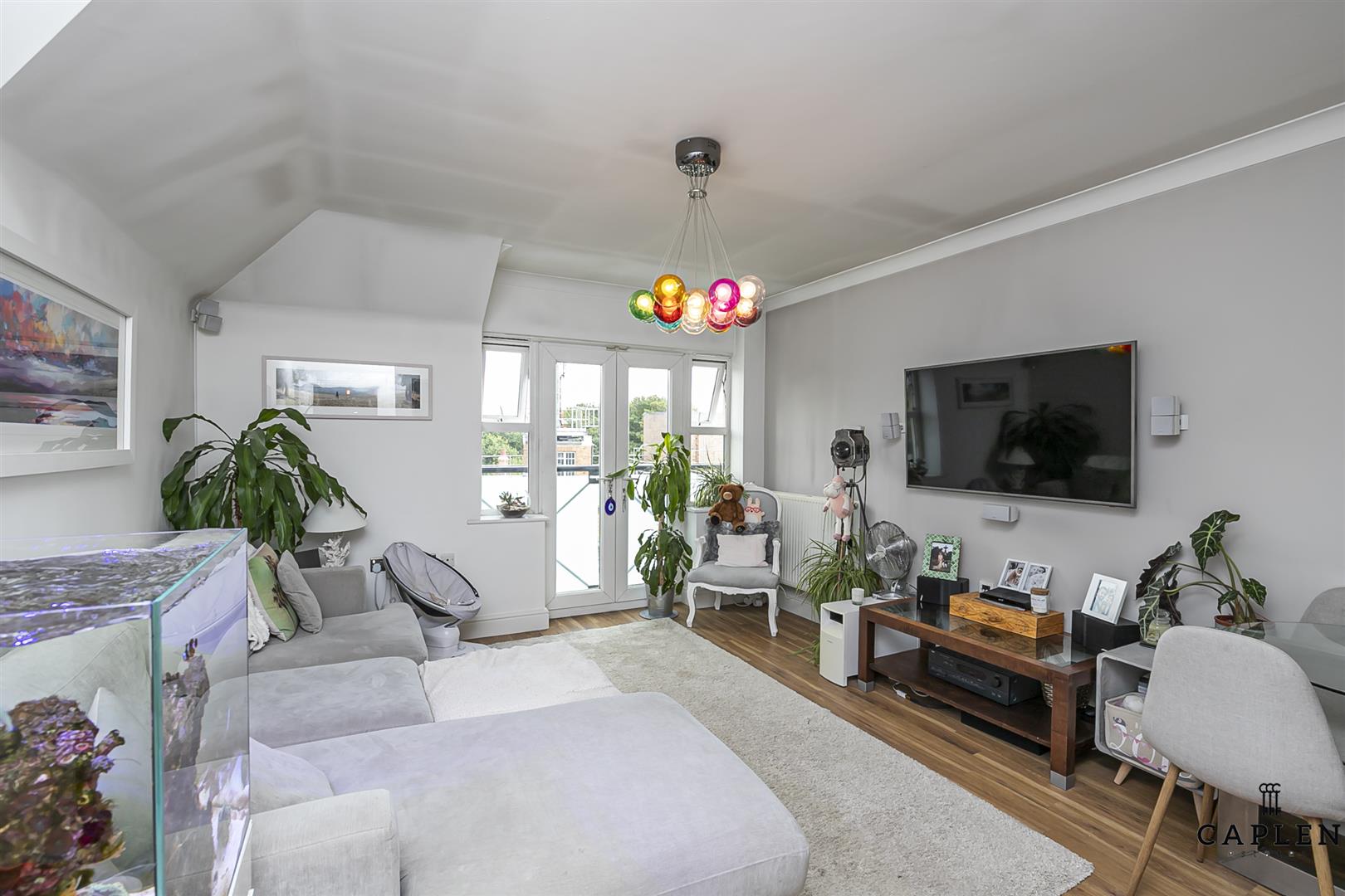 Flat Roding Lane in Epping Forest