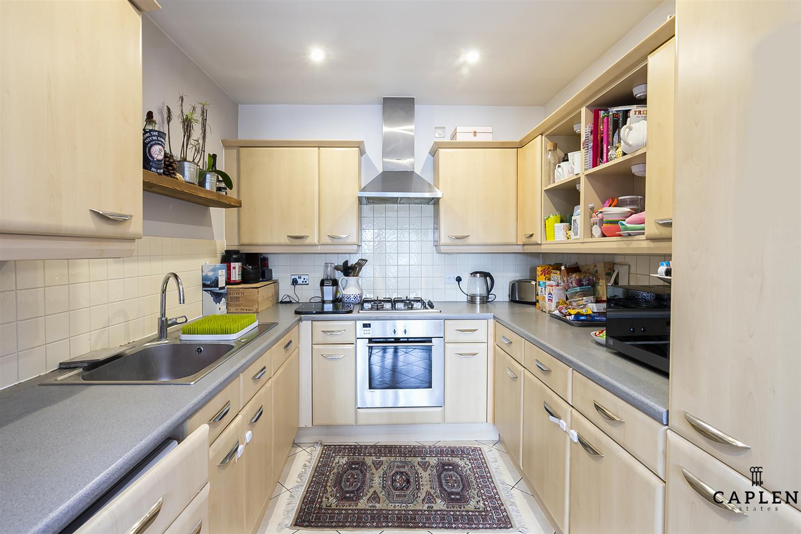 Flat Roding Lane in Epping Forest