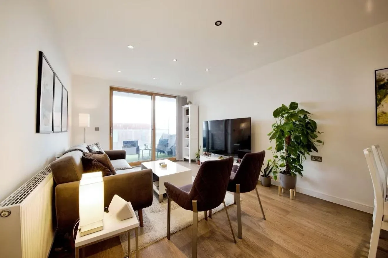 Flat Northgate Road in Greater London