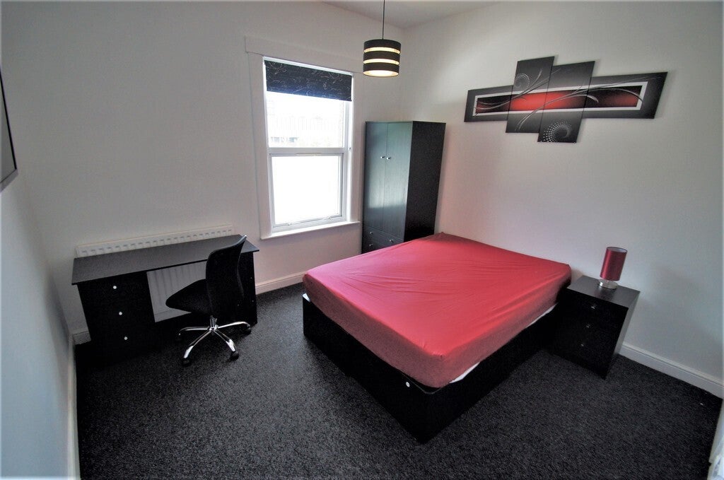 Room Vine Street in Coventry