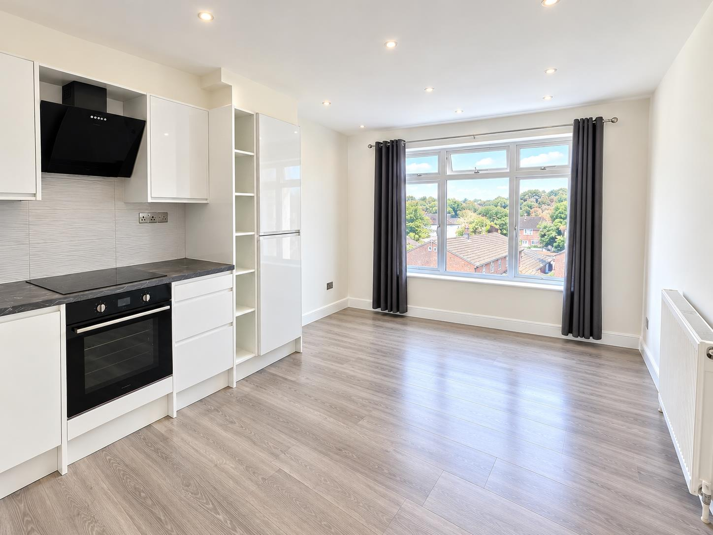 Flat East Street in Epsom and Ewell