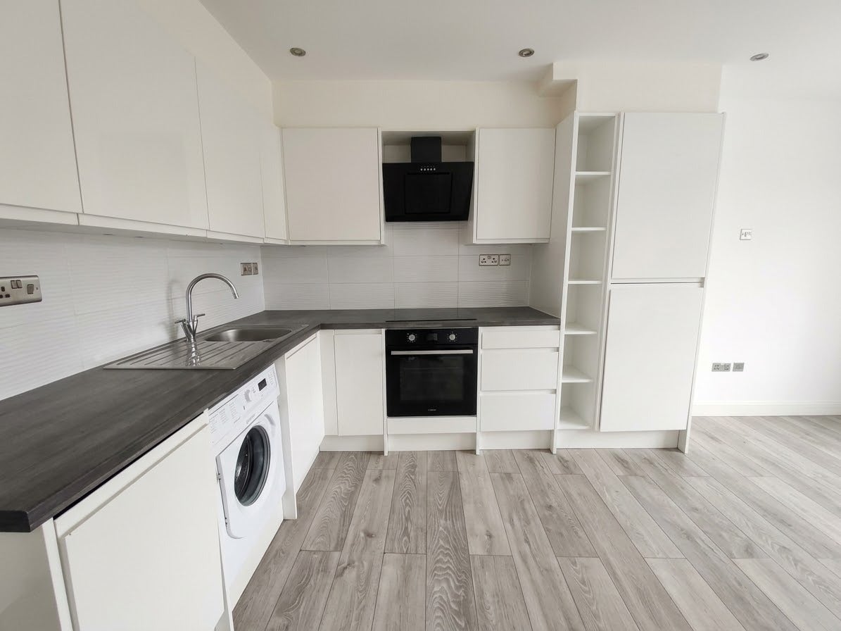 Flat East Street in Epsom and Ewell