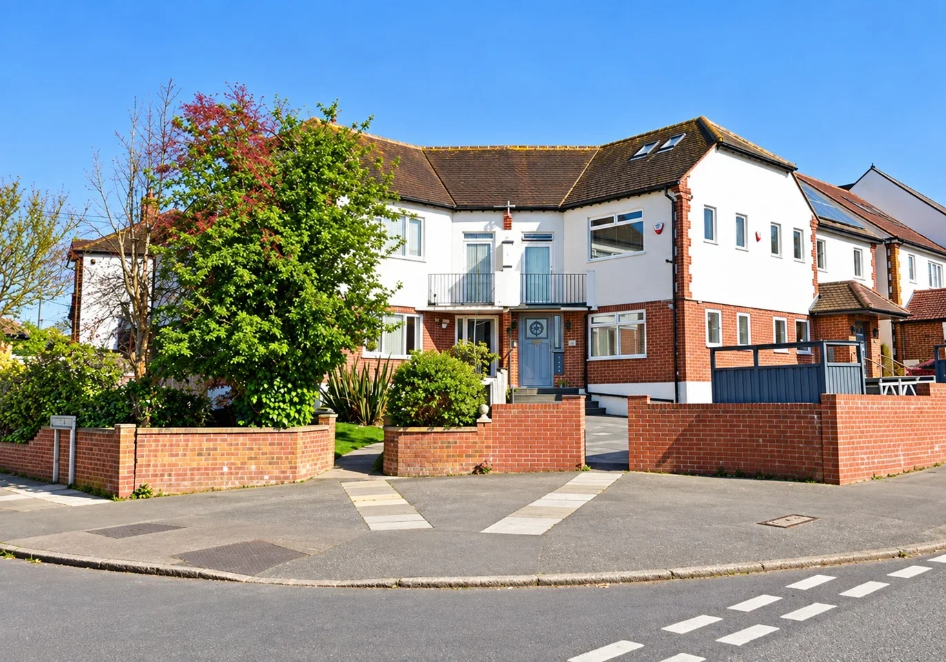 Flat Penderry Rise in Greater London