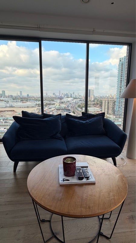 Room City Island Way in Greater London