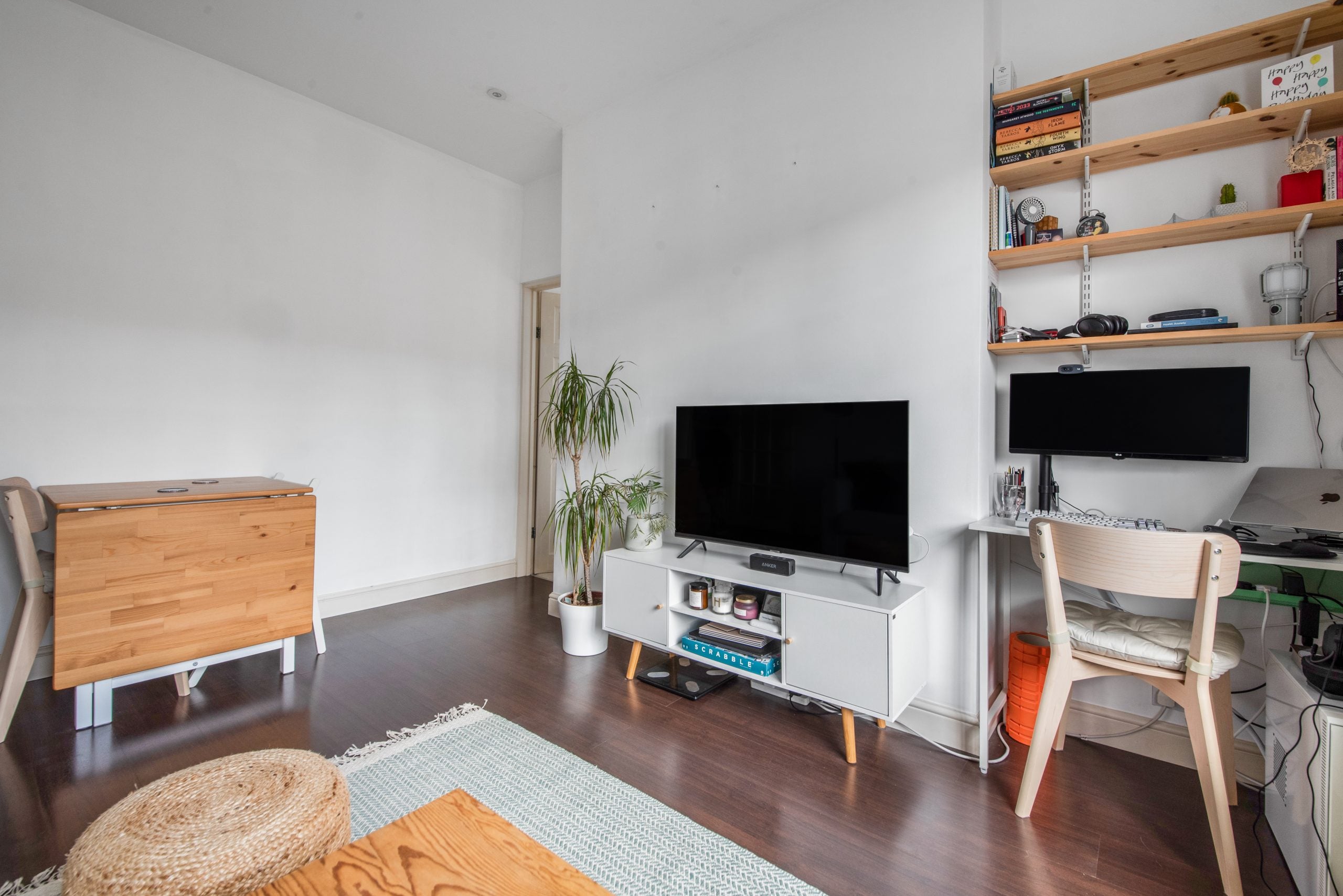 Flat Clayton Street in Greater London