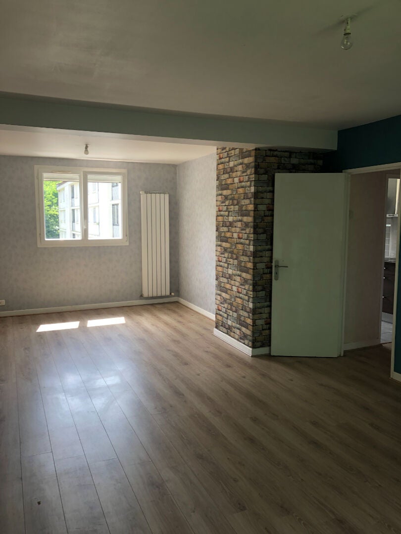 Appartement Chemin de la Chênaie à Gelos