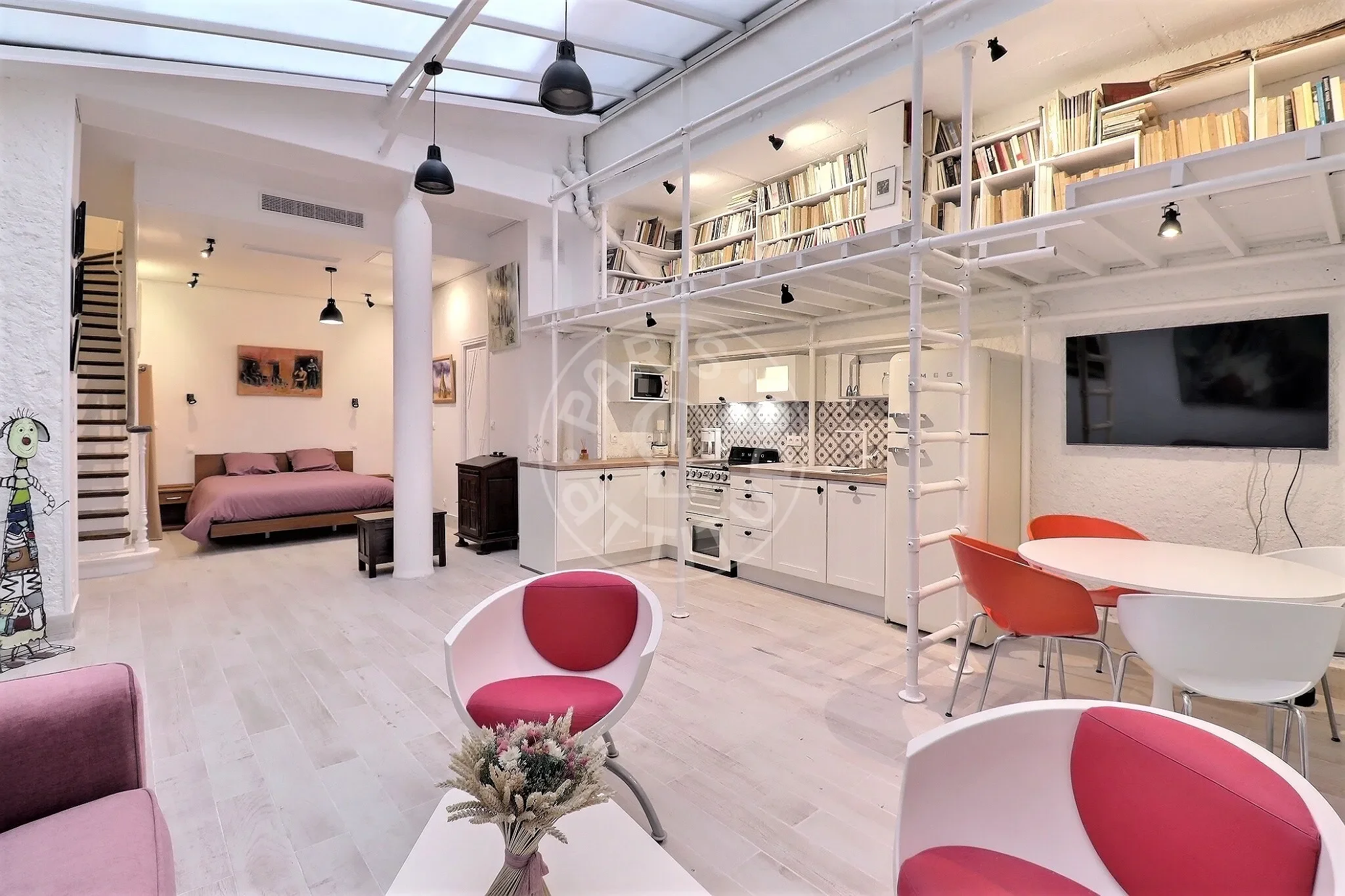 Appartement Rue des Abbesses à Paris