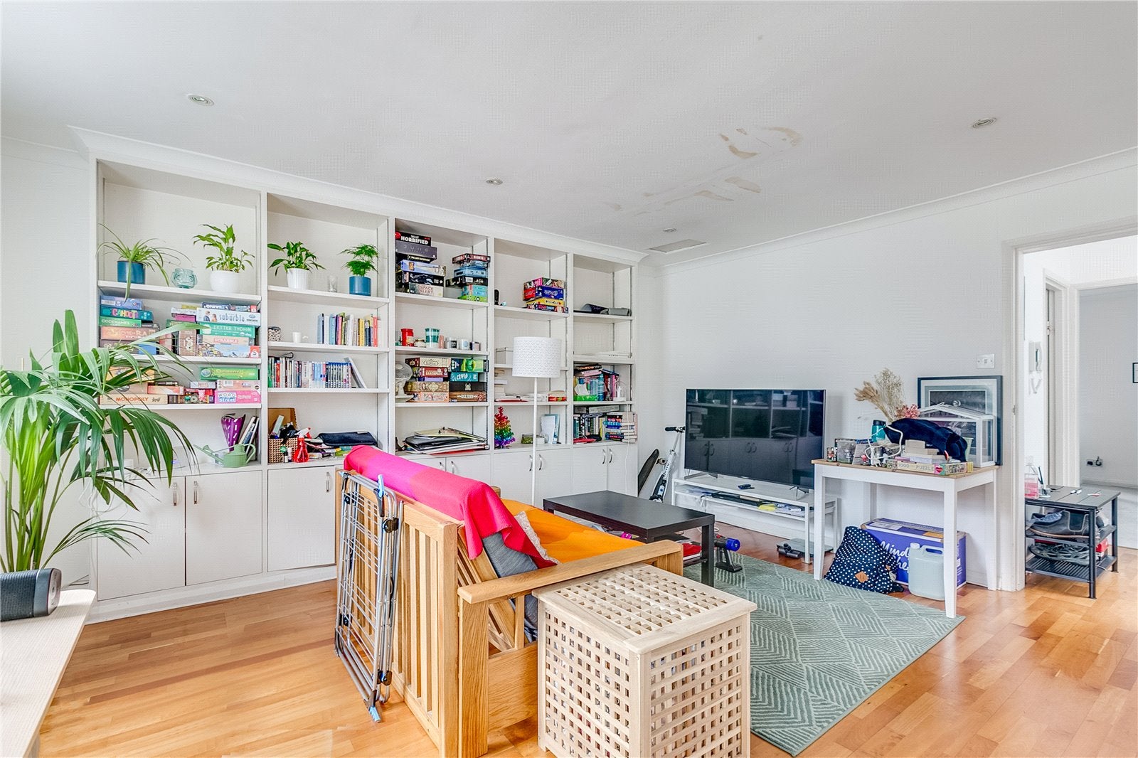 Flat Leinster Square in City of Westminster