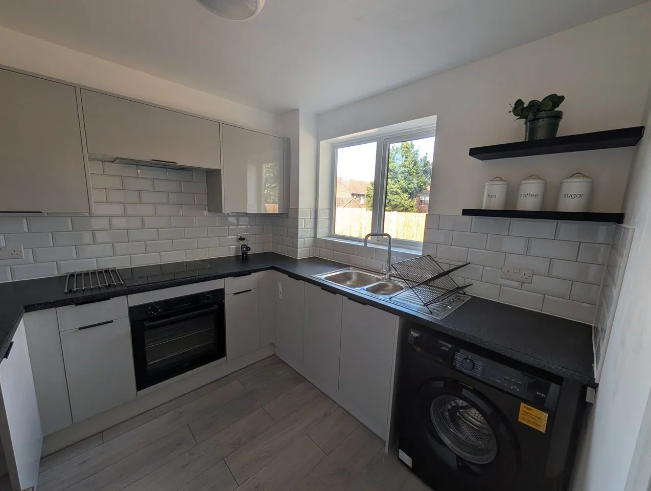 Flat Exmouth Road in Grays