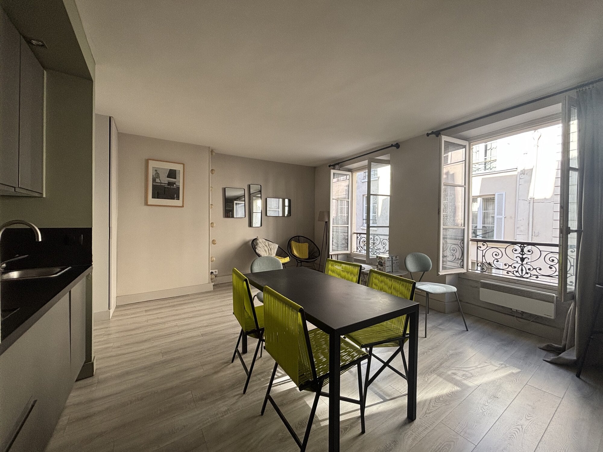 Flat Rue Ferdinand Duval in Paris